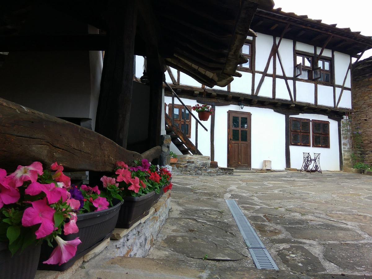 Dedovite Kashti Hotel Stefanovo  Exterior photo
